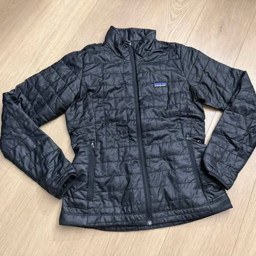 Patagonia Women's Black Nano Puff Jacket - Size Small